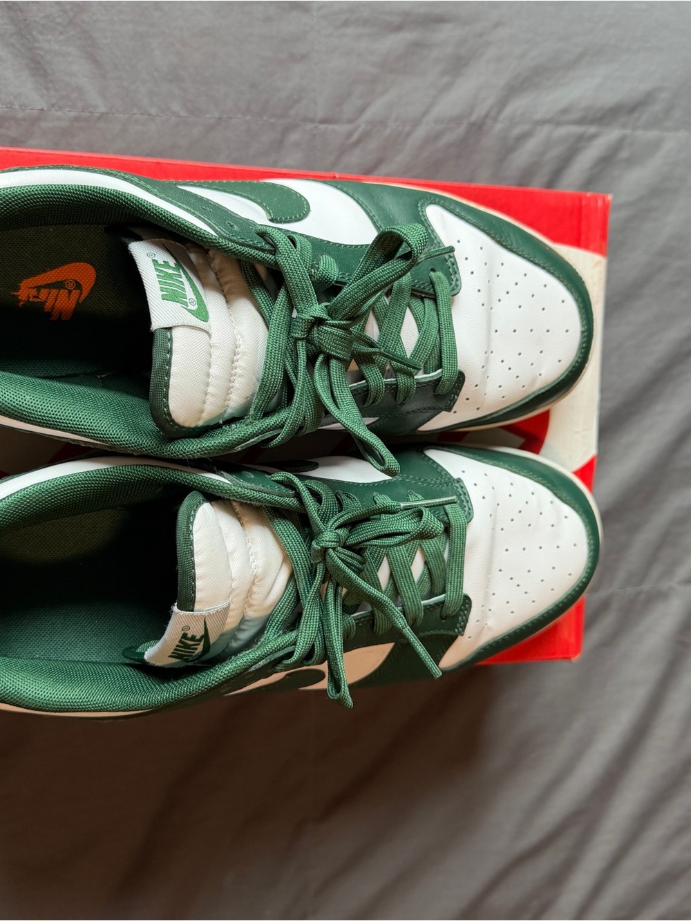 Nike Dunk Low Michigan Greens - Picture 3 of 5